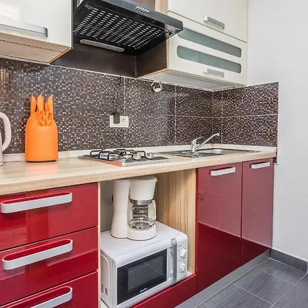 Galic Apartman Vir