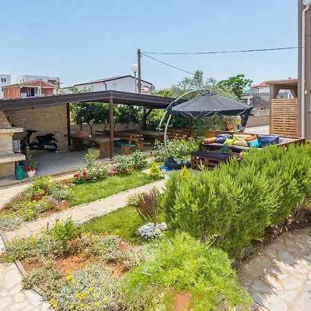Galic Apartment Vir